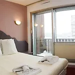 节日夫人 - 库尔舍瓦勒奥林匹克酒店 2* 谷雪维尔