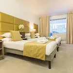 酒店 节日夫人 - 库尔舍瓦勒奥林匹克酒店