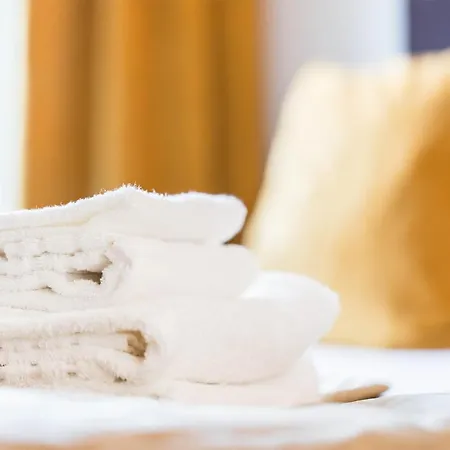 マダム バカンス オテル オリンピック 2*