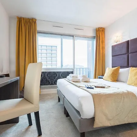 Madame - Olympic Hotel Courchevel