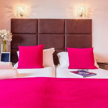 マダム バカンス オテル オリンピック