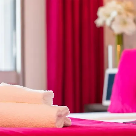 マダム バカンス オテル オリンピック ホテル 2*